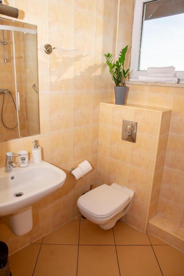 Weranda Rooms Tychy Exterior photo